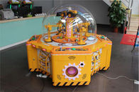 Machine professionnelle de jeu de grue de griffe de jouet de famille à jetons pour les enfants 650W
