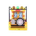 2 enfants de joueur conduisant le mail d'Arcade Game Machine For Shopping